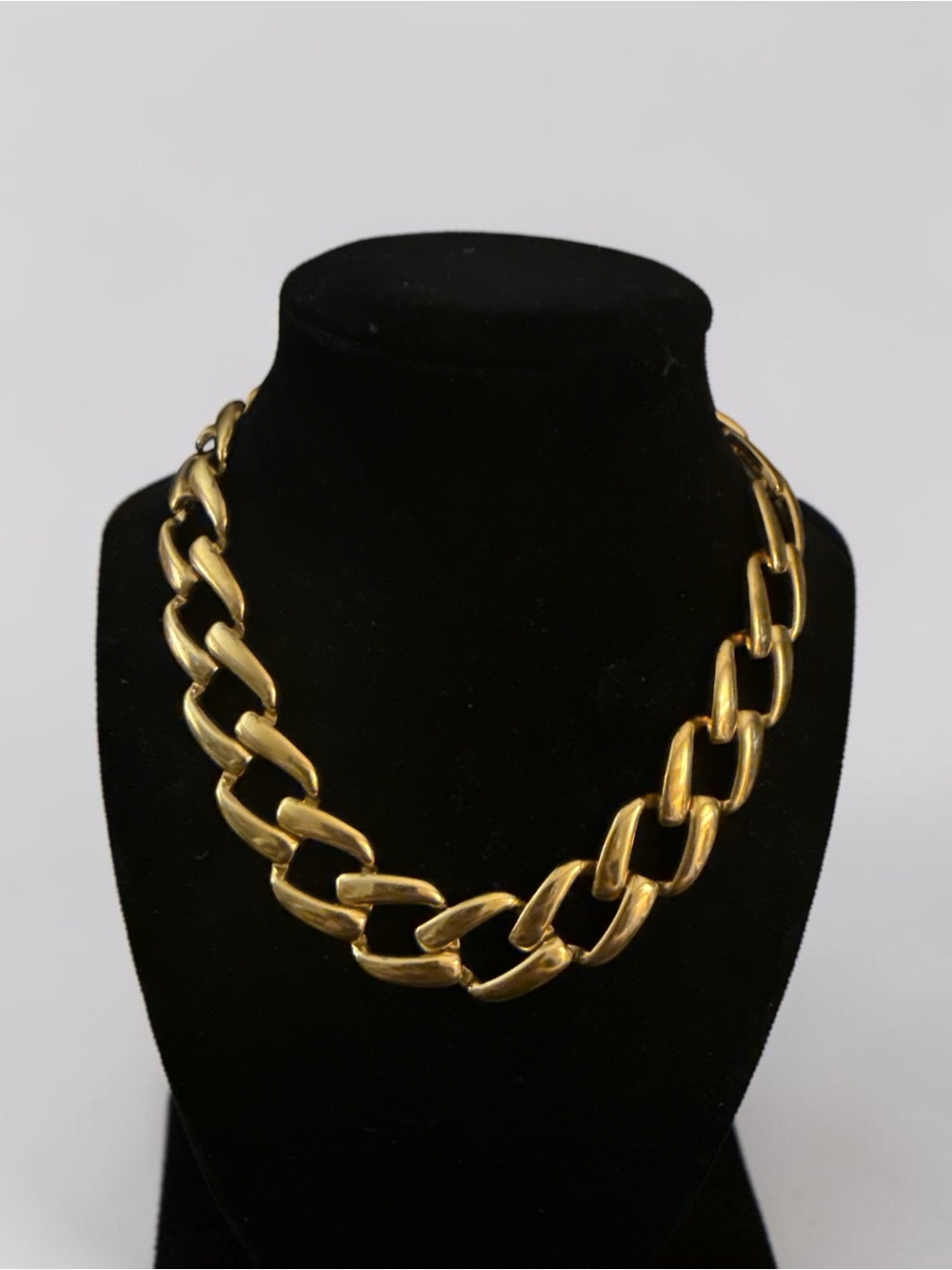 Vintage Napier Gold Tone Chunky Link Statement Necklace - Picture 5 of 5